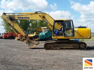 Komatsu PC200-7 экскаватор