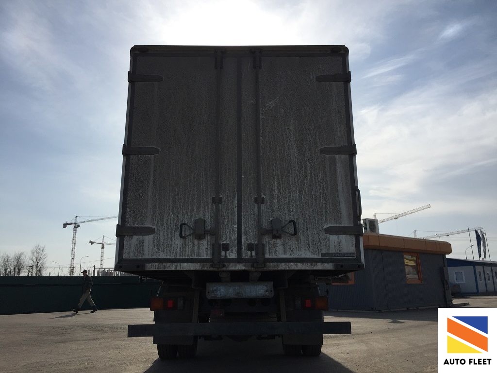 Фургон Mitsubishi Fuso