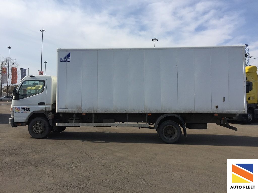 Фургон Mitsubishi Fuso