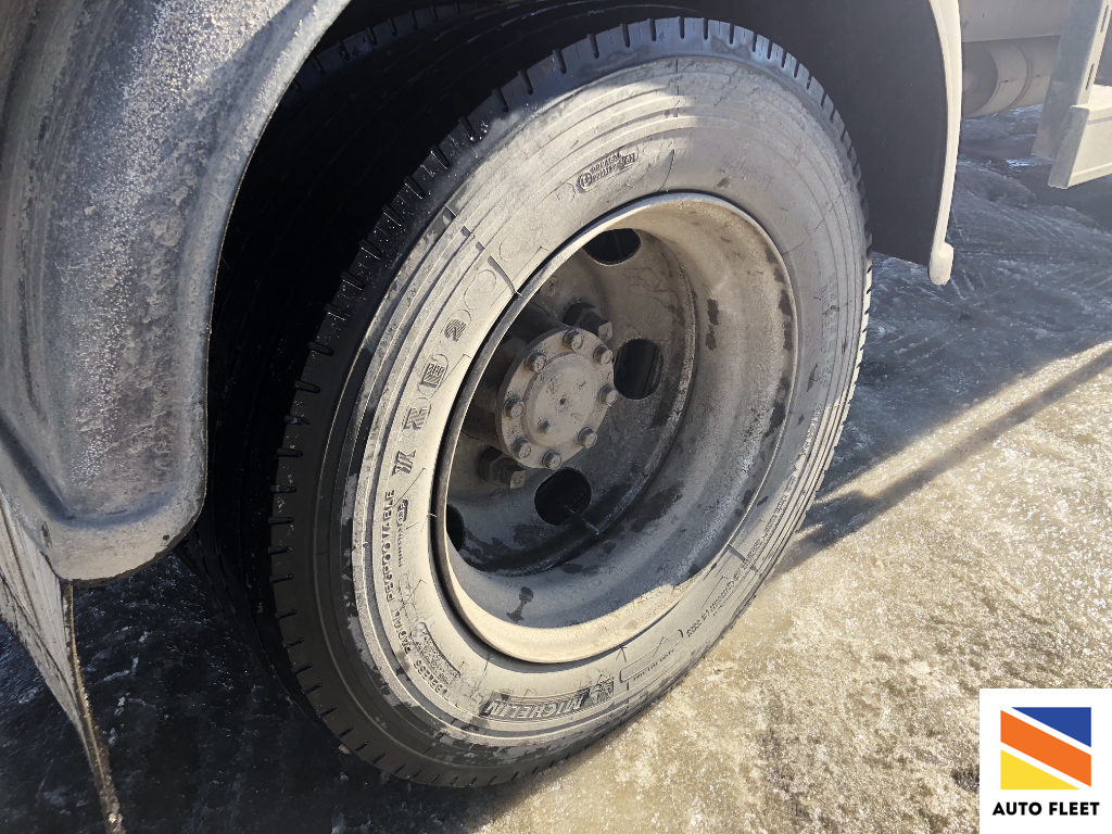 Фургон Mitsubishi Fuso