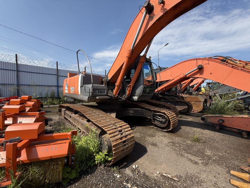 Hitachi ZX 240LC 3G (2012 г.) 1238 (4)