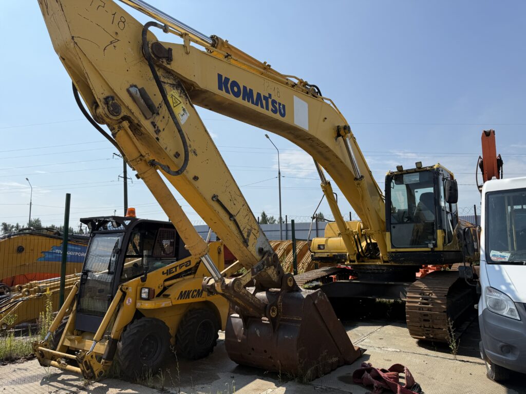 Komatsu PC300 8 (ЭО4227, 2012 г.) 1718ВТ77 (1)