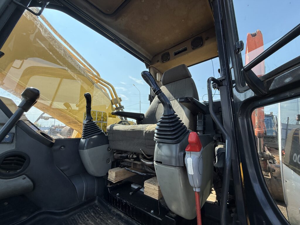 Komatsu PC300 8 (ЭО4227, 2012 г.) 1718ВТ77 (12)