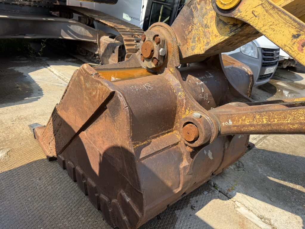 Komatsu PC300 8 (ЭО4227, 2012 г.) 1718ВТ77 (3)